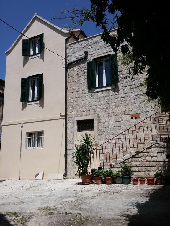 Apartman Sv Petar Stari U Centru Splita Exterior photo