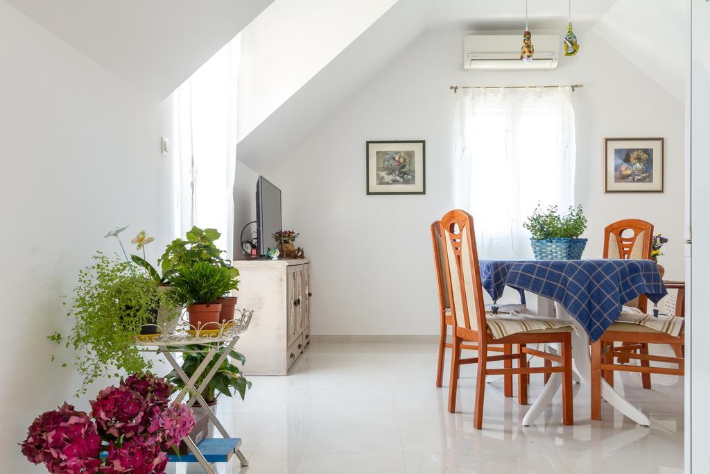 Apartman Sv Petar Stari U Centru Splita Exterior photo
